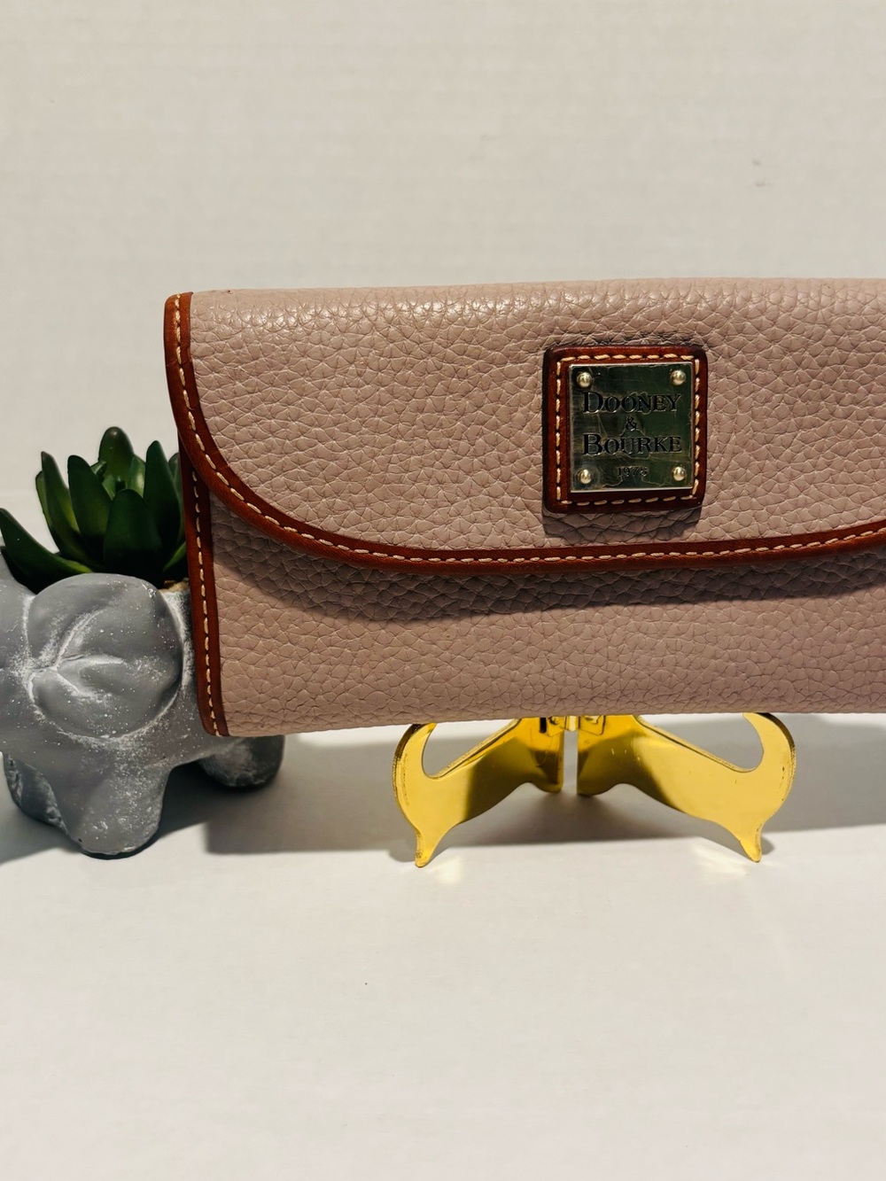 Dooney & Bourke Pebble Leather Wallet w - Picture 2 of 10